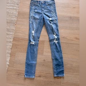 Hollister High rise embroidered stretch jeans 24/0